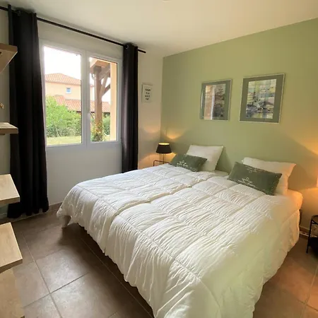 Villa Private Luxury With Big Garden On Park With Swimming Pool - Golf And Restaurant Nearby Vasles