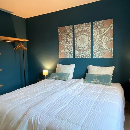 Villa Private Luxury With Big Garden On Park With Swimming Pool - Golf And Restaurant Nearby *