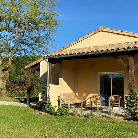 Private Luxury With Big Garden On Park With Swimming Pool - Golf And Restaurant Nearby Vasles