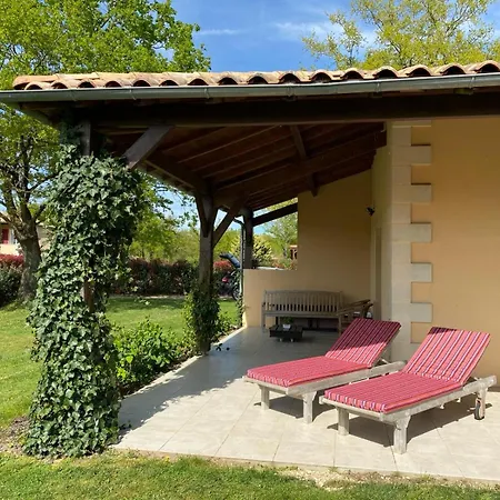 Private Luxury With Big Garden On Park With Swimming Pool - Golf And Restaurant Nearby * Vasles